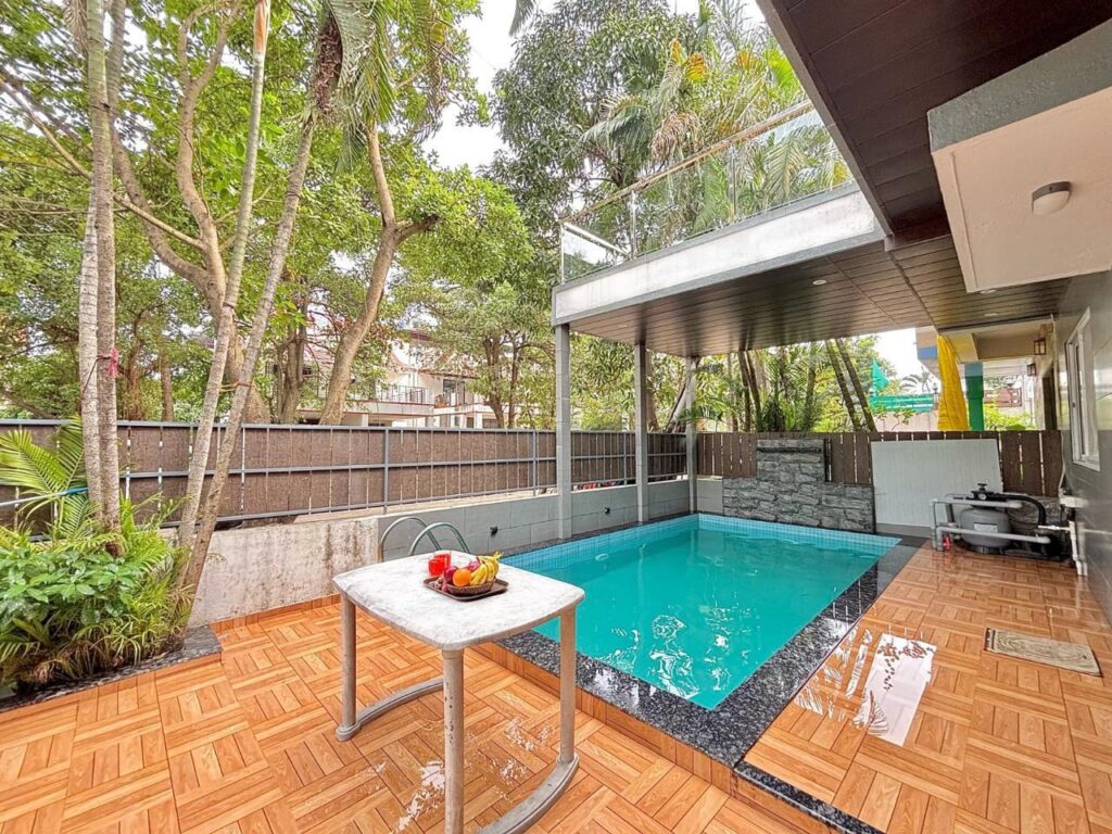 Villa With Swimming Pool in Lonavala